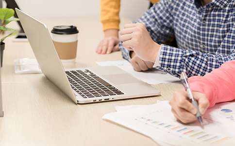 盤點倉庫存貨、固定資產(chǎn)