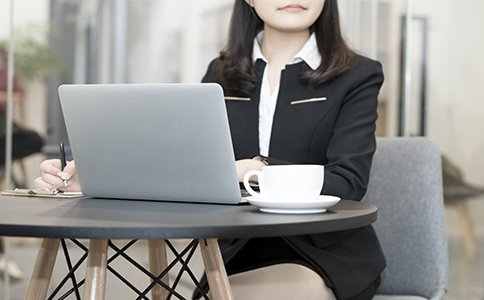 剛開始創(chuàng)業(yè)，注冊(cè)公司還是注冊(cè)個(gè)體工商戶？