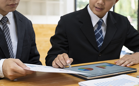 境內旅游經(jīng)營許可證怎么辦理？