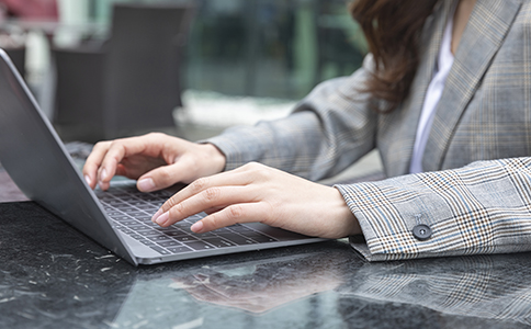 廣播節(jié)目經營許可證