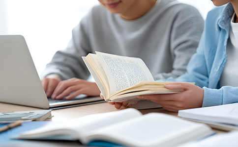 會(huì)計(jì)記賬報(bào)稅費(fèi)用多少？